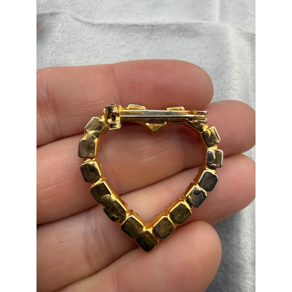 Vintage Brooch Lot Hearts Gold Tone Stuck Pin  Mother of Pearl Initial‎